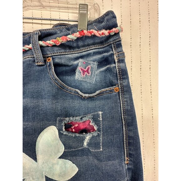 The Scrappy Camper Shorts 16 Denim Upcycled Boho Festival Butterfly Floral OOAK - Picture 3 of 16